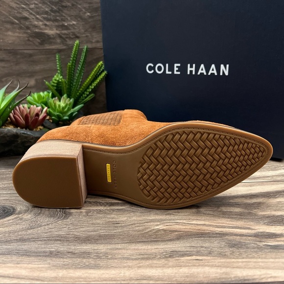 NIB Cole Haan Val Bootie Pointed Toe Ankle Boots British Tan Suede 8B 38.5 - Picture 8 of 12